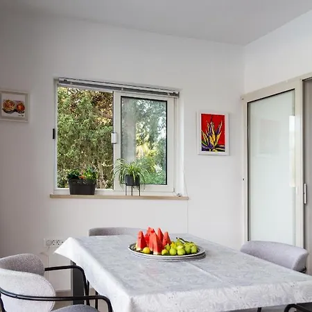 Seafront With Private Appartement *